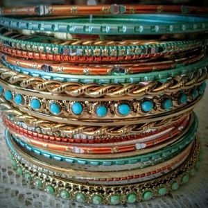 20 Piece Bangle Set Gold Tone Multi Glass Beeds